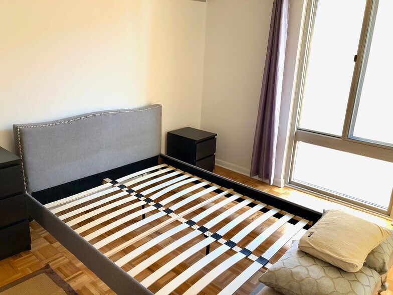 Bedroom - 950 25th St NW