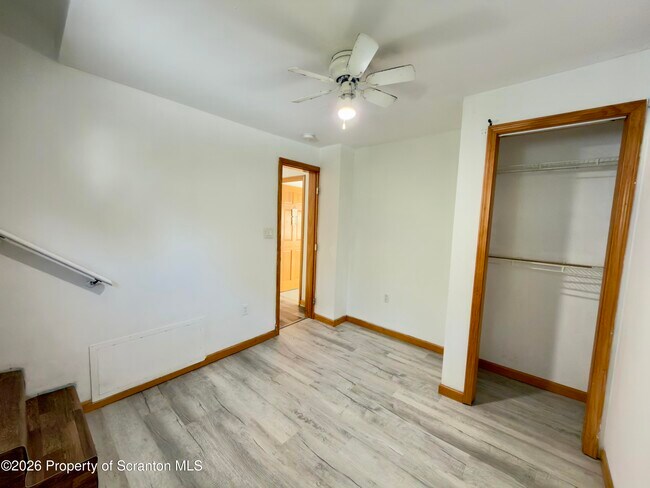 Building Photo - 512 Emmett St