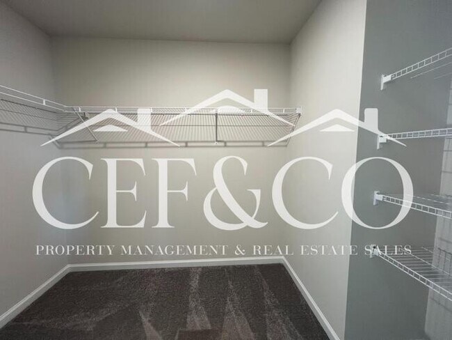 Building Photo - Spacious 5-Bedroom Home with Loft, 2-Car Garage & Neighborhood Amenities