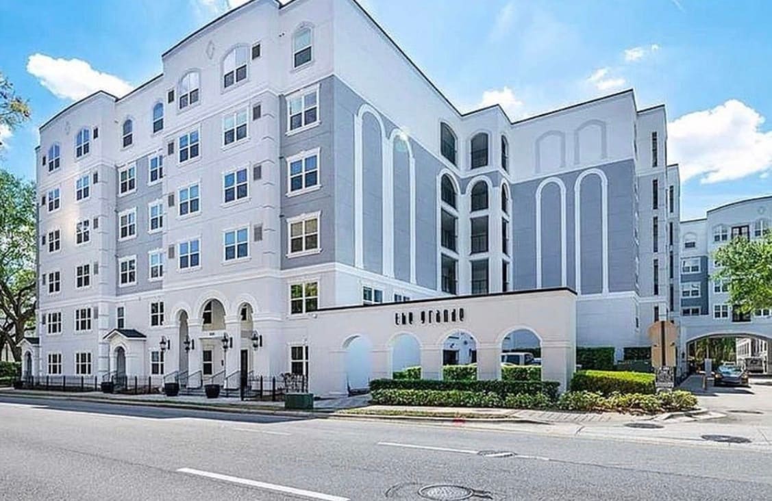 Building Photo - 304 E South St