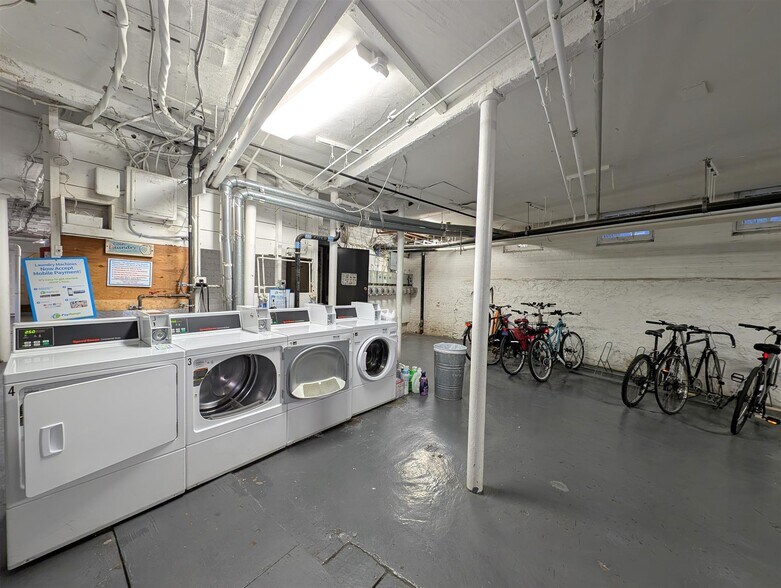 Building Photo - 84 Prescott St