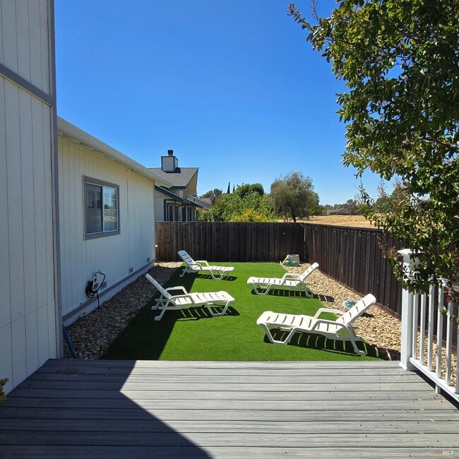 Building Photo - 298 White Sands Dr