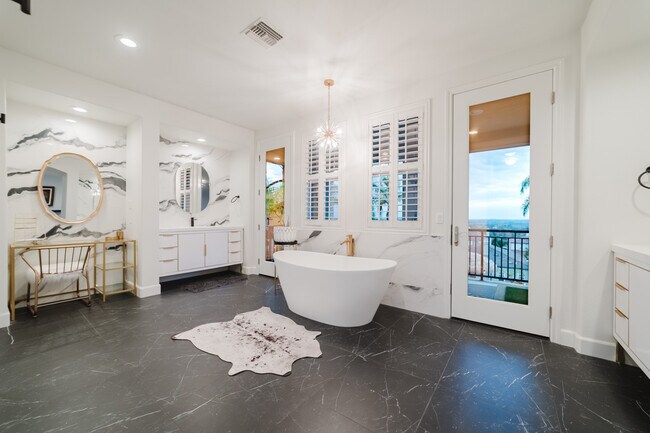 Building Photo - 7337 Corte TOMILLO