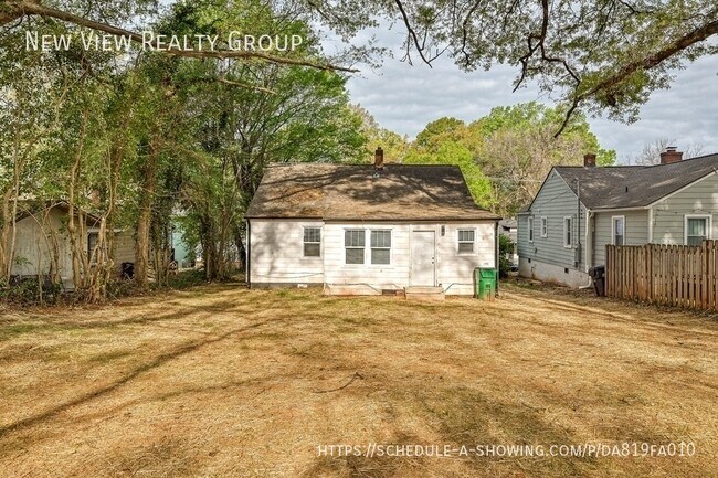 Building Photo - 3108 Rush Ave