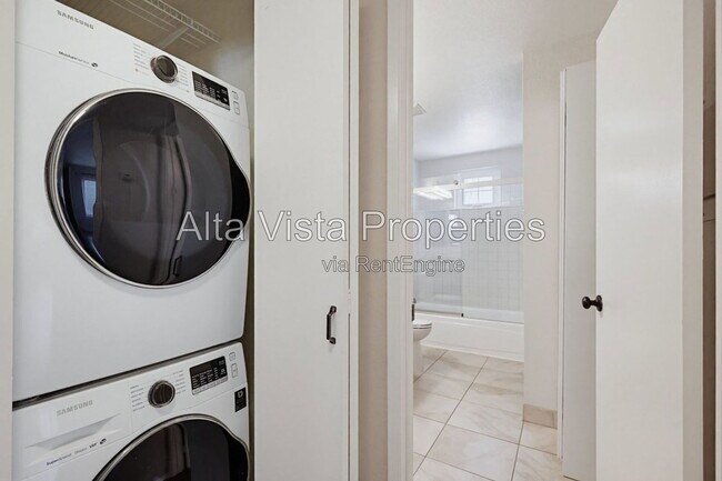 Building Photo - 4204 3rd Avenue