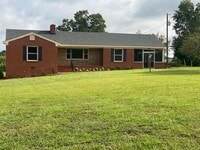 Building Photo - 819 Old Smith Chapel Rd