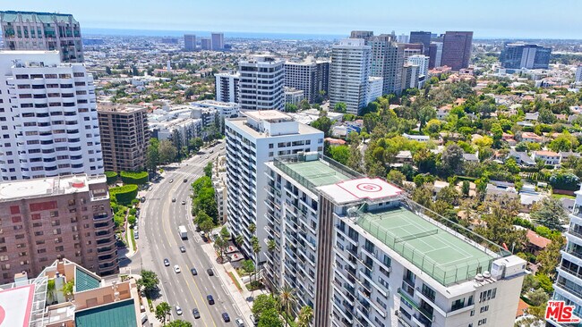 Building Photo - 10535 Wilshire Blvd