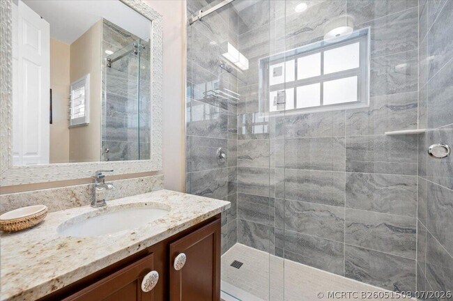 Building Photo - 513 Tomahawk Ct