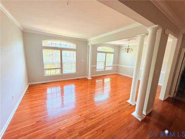 Building Photo - 2109 Liesfeld Parkway