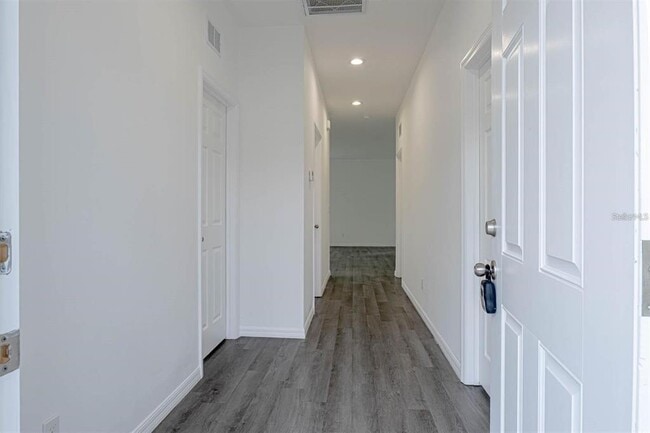 Building Photo - 442 Tobias St