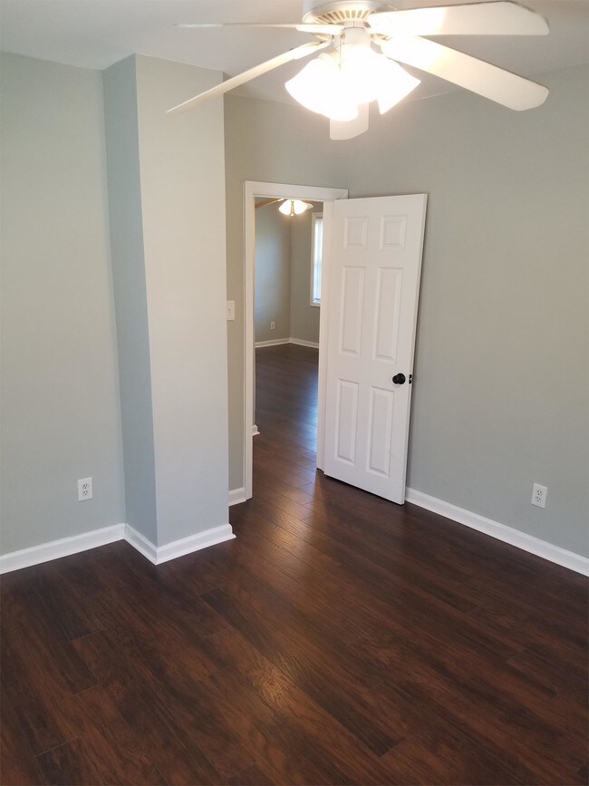 Building Photo - 650 N Black Horse Pike