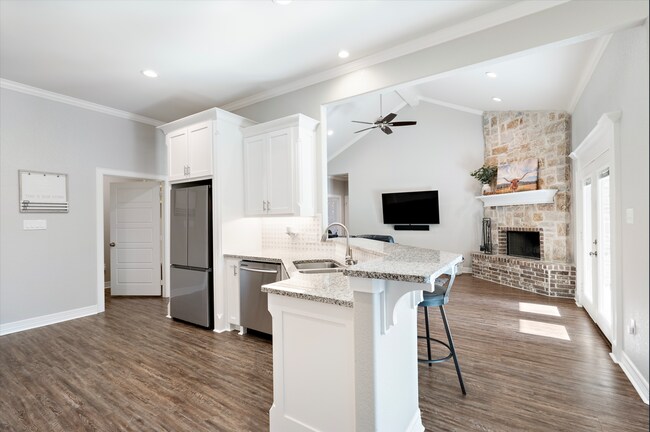 Building Photo - Coming Soon! Stunning 3 Bedroom 2 Bath Rental Near Lake Palestine! Bullard ISD!
