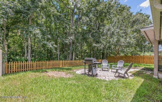 Building Photo - 503 Apple Creek Dr