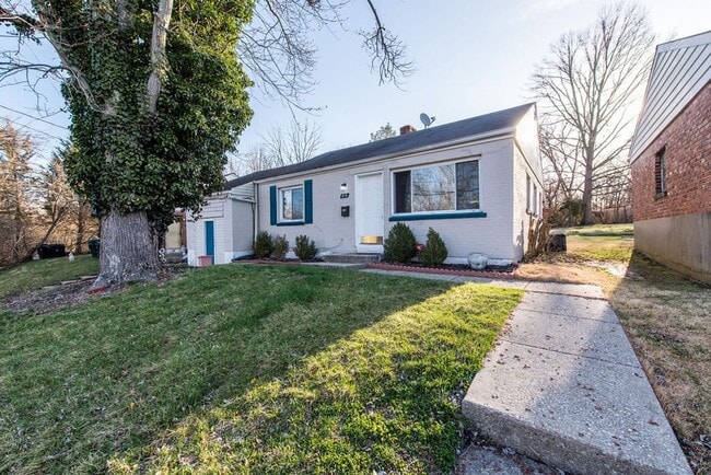 Building Photo - PRICE HILL-NICE 3 BEDROOM 1 BATH RANCH with