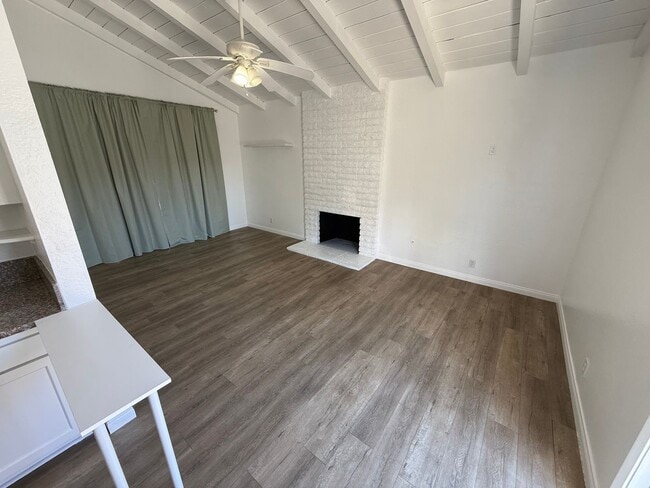 Building Photo - 2258 Pamela Ln