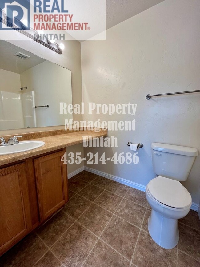 Building Photo - 693 E 1400 S