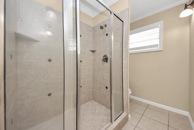 Building Photo - 4422 Nenana Dr