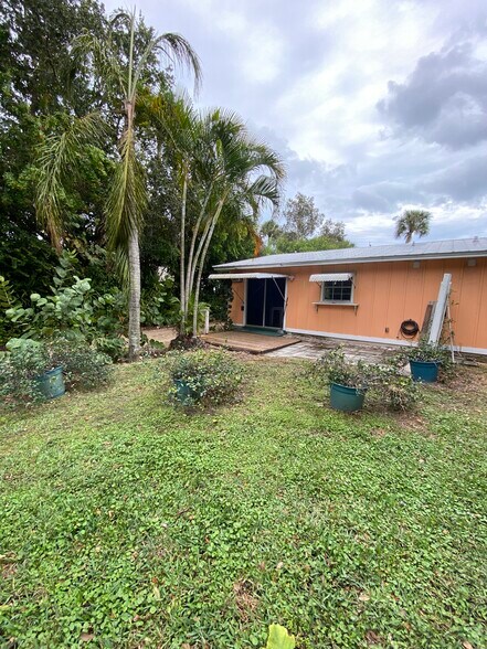 Building Photo - 13795 S Indian River Dr