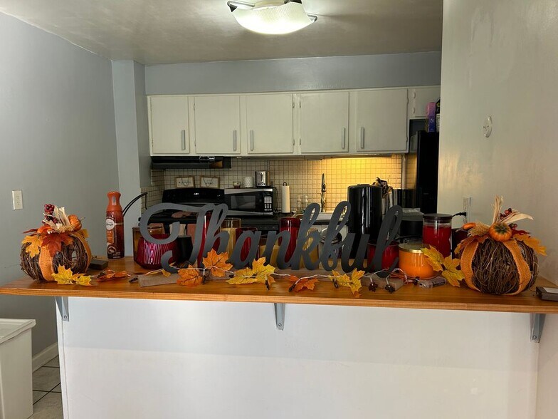 Building Photo - 111 Chestnut St