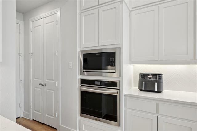 Building Photo - 453 Arcane St