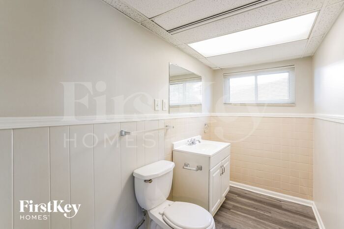 Building Photo - 2629 75th St