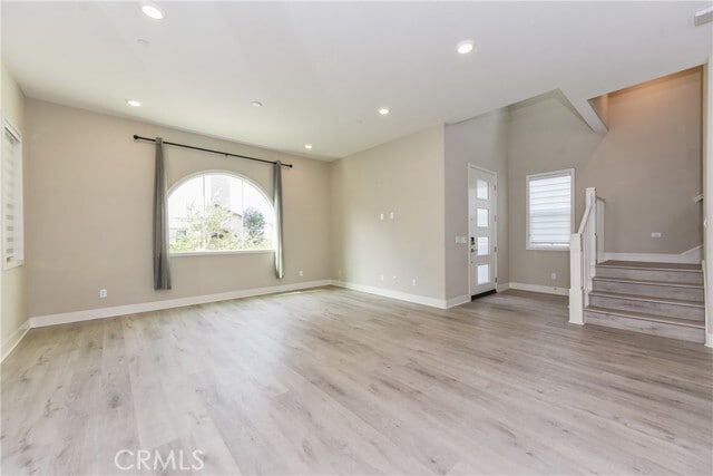 Building Photo - 113 Pitch