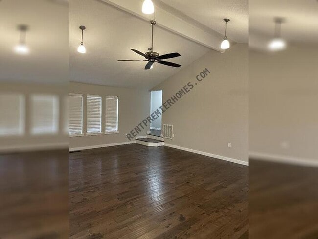 Building Photo - 3 Havenwood Ln