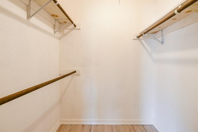 Building Photo - 23938 Spring Mill Ln
