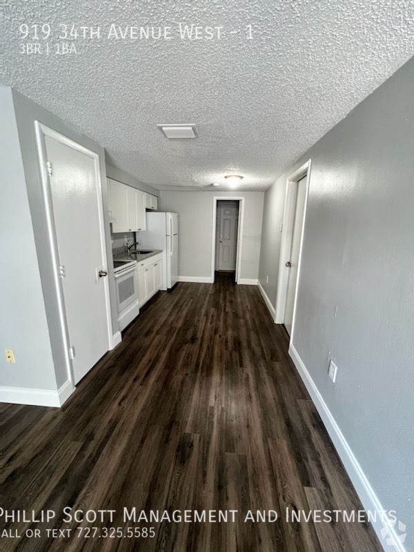 Building Photo - Welcome to The Hudson Point Apartment Homes!!