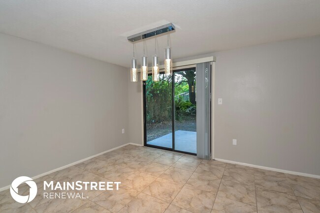 Building Photo - 4946 Camphor Ave