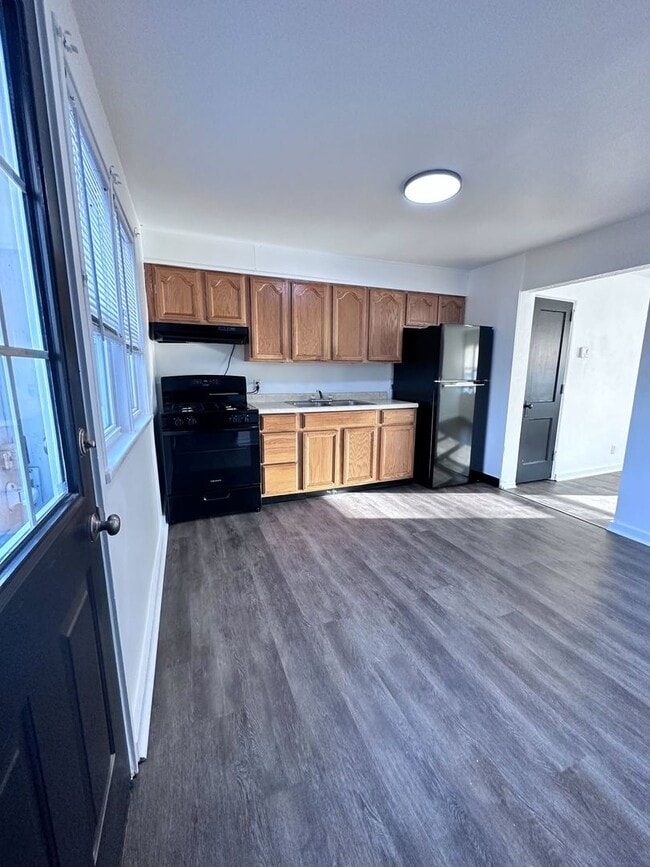 Primary Photo - Cozy 3-Bedroom Townhouse in Midland, PA!