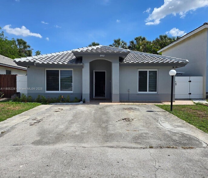 Primary Photo - 18402 NW 56th Pl