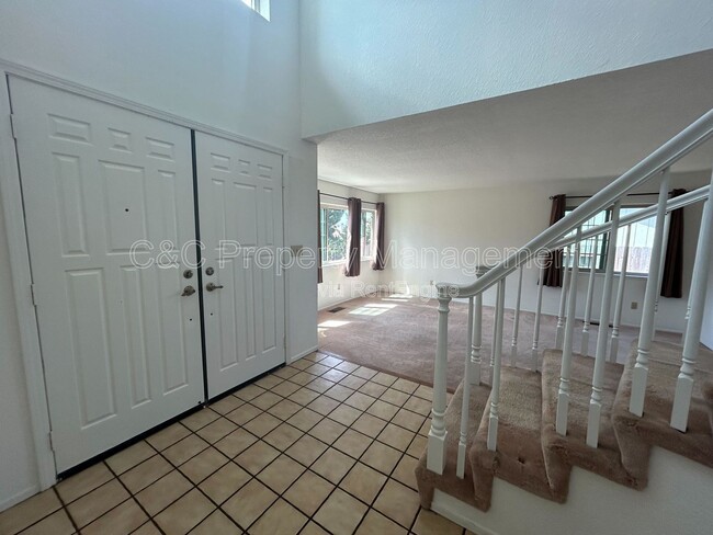 Building Photo - 284 Preakness Ln