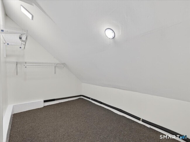 Building Photo - 91 Jewett St