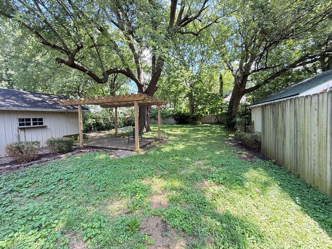 Building Photo - 3 Bed 1 Bath in Rountree