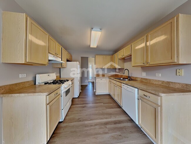 Building Photo - 318 Whitmore Trl