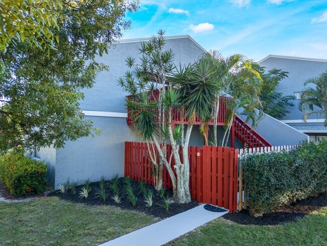 Building Photo - 7 Crossings Cir