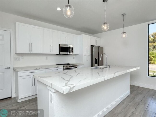 Building Photo - 116 NW 41st St