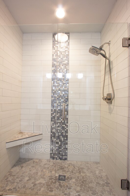 Building Photo - 501 Delaware Ave