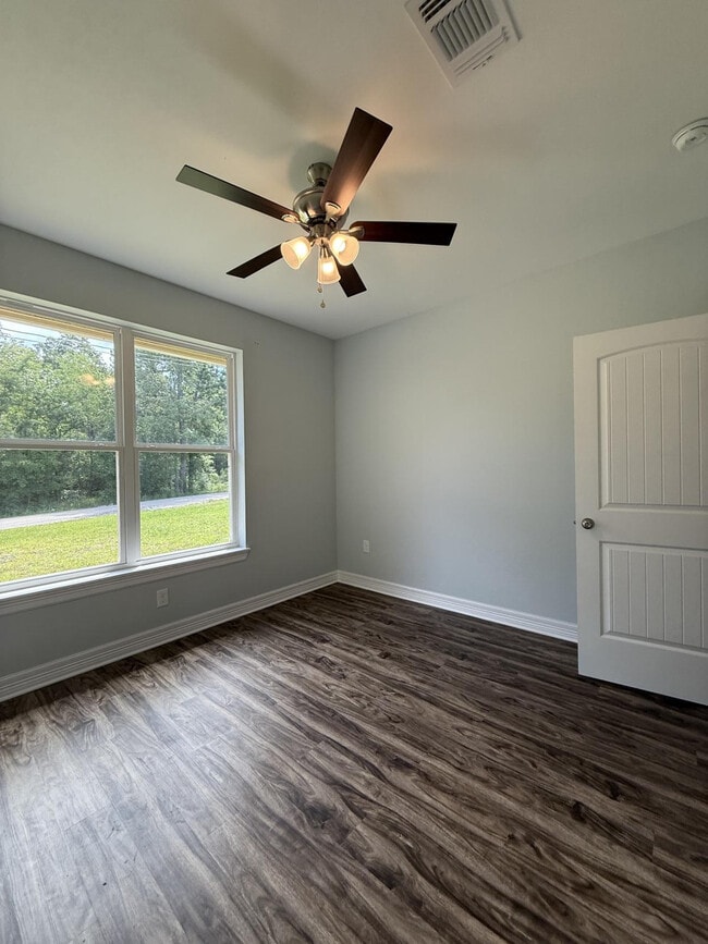 Building Photo - 209 Shirey Ln