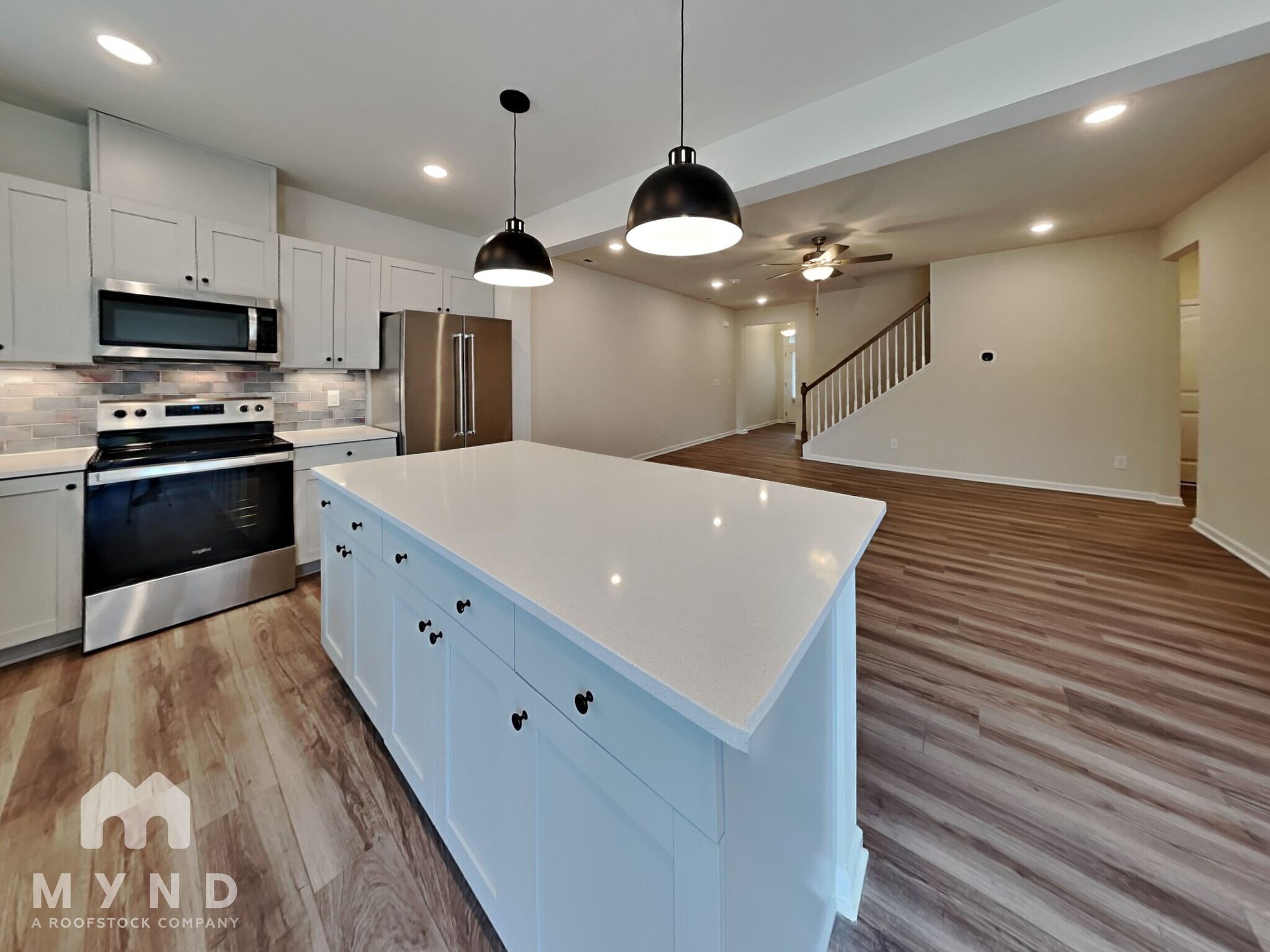 Building Photo - 136 Royal Star Wy