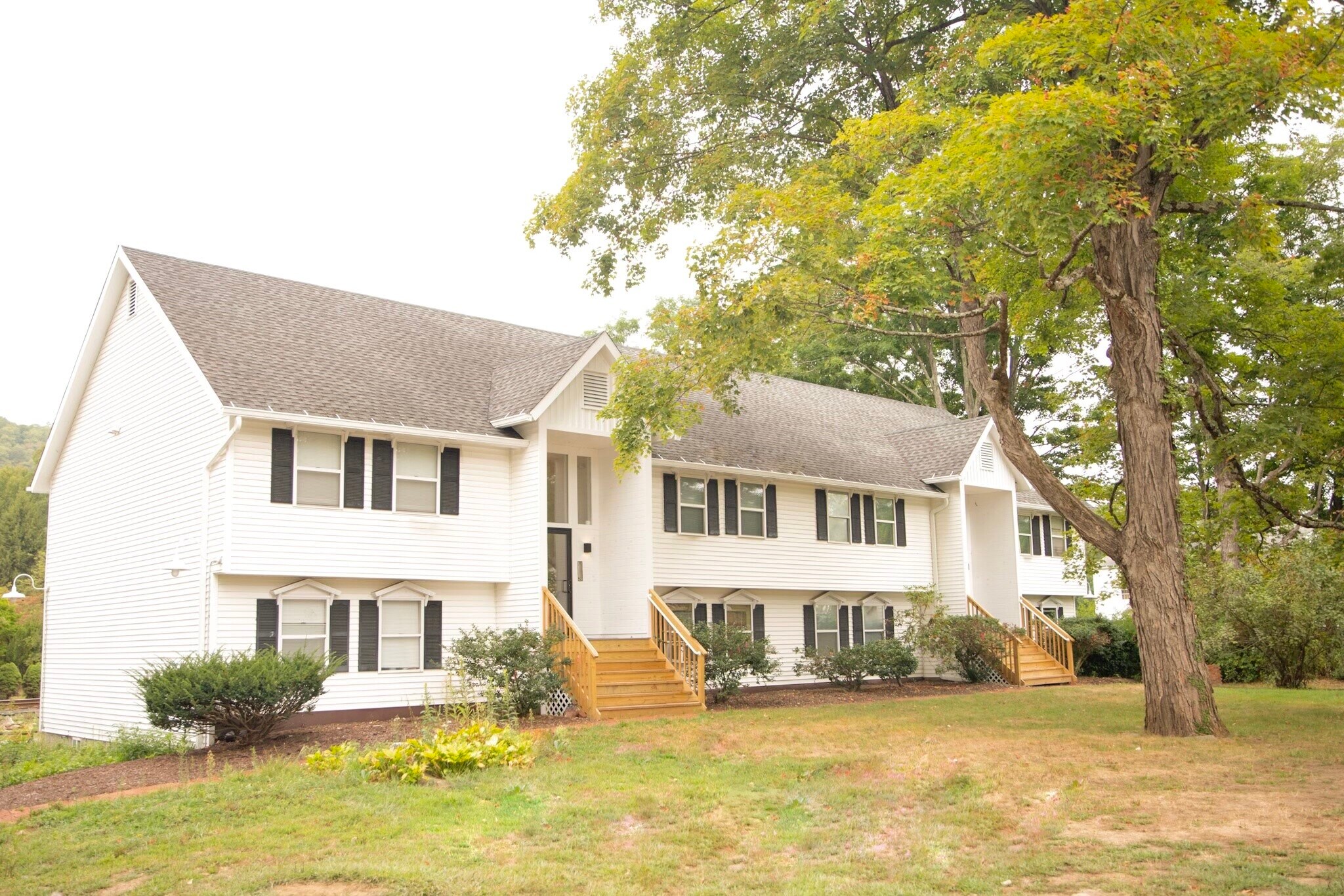 Main - 81 N Main St