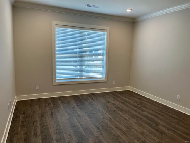 Building Photo - 6956 Barlow Ct