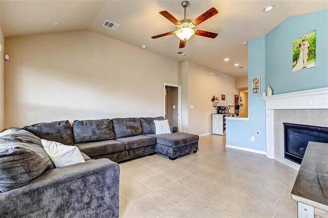 Building Photo - 9973 Spring Rock Ln
