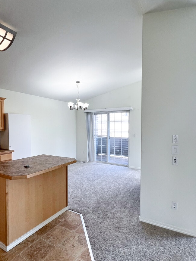 Building Photo - 6614 Whisperwood Park Dr
