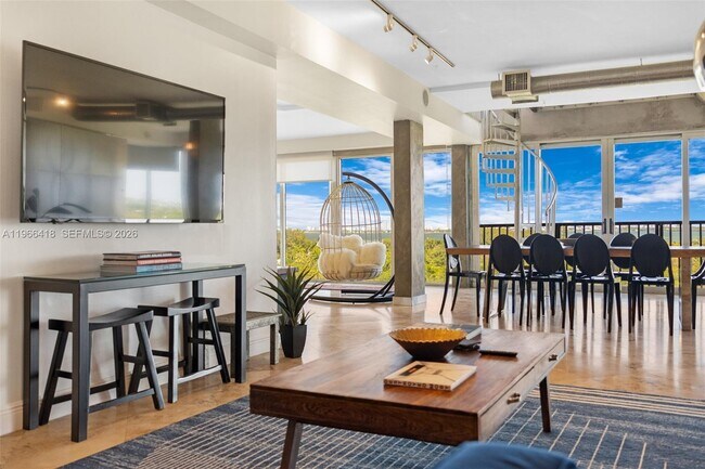 Building Photo - 5781 Biscayne Blvd