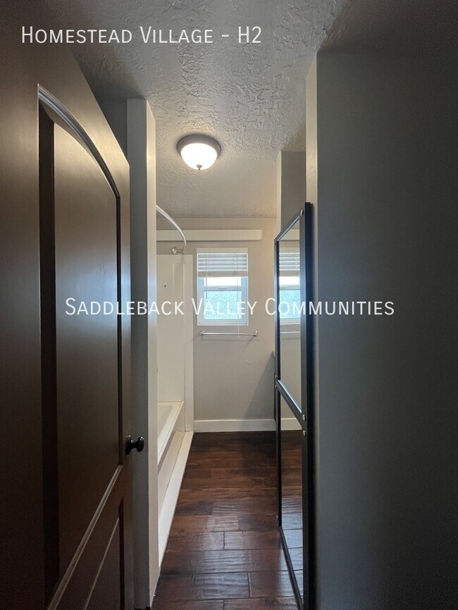 Building Photo - Homestead Village -H2