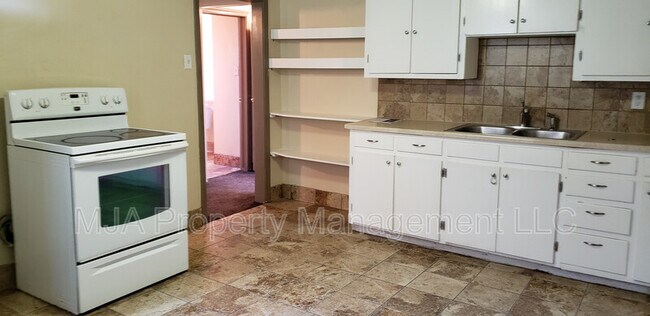Building Photo - 1458 N 300 W
