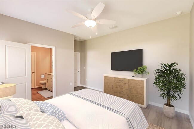 Building Photo - 1814 NE 3rd Ave