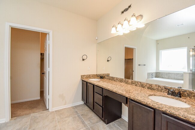 Building Photo - 20810 Fair Walnut Way